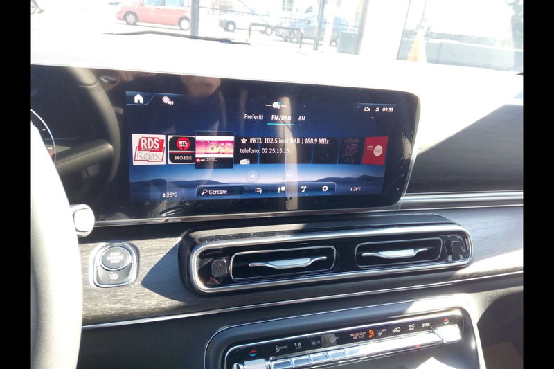 Mercedes-Benz Classe V nuova a Pescara (15)