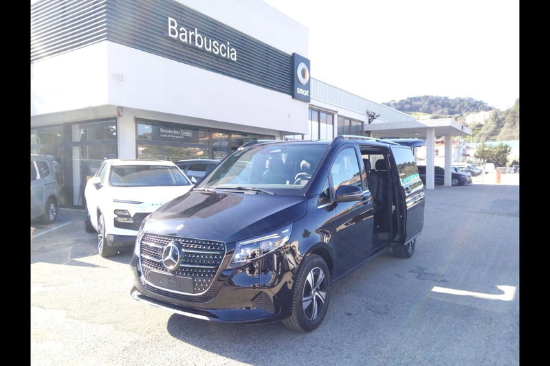 Mercedes-Benz Classe V nuova a Pescara (7)