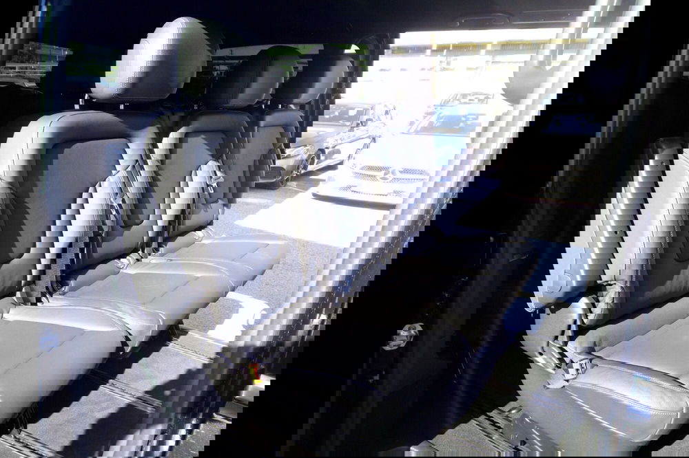 Mercedes-Benz Classe V nuova a Pescara (8)