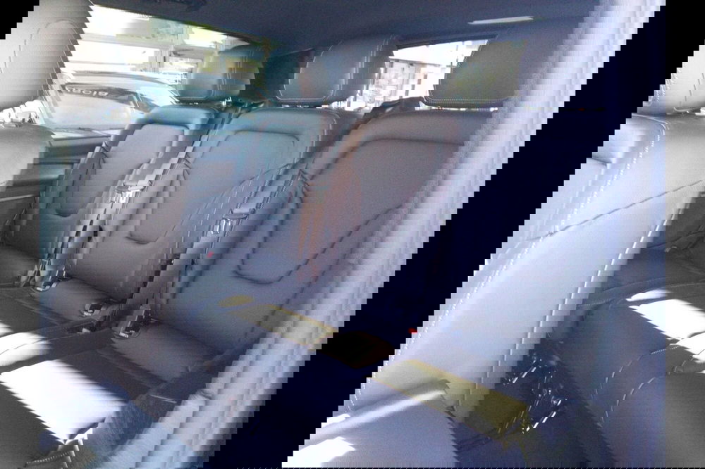 Mercedes-Benz Classe V nuova a Pescara (9)