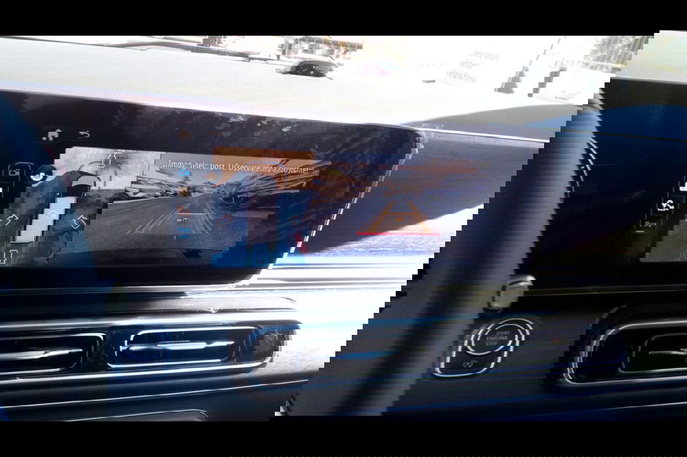 Mercedes-Benz Classe V nuova a Pescara (14)