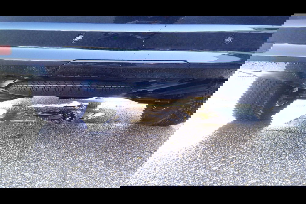 Mercedes-Benz Classe V nuova a Pescara (8)