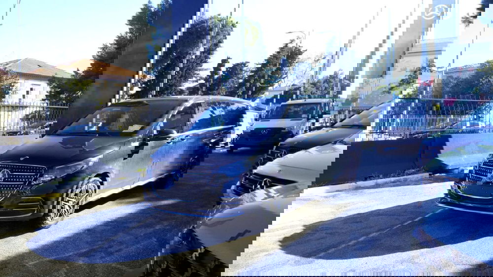 Mercedes-Benz Classe V nuova a Pescara