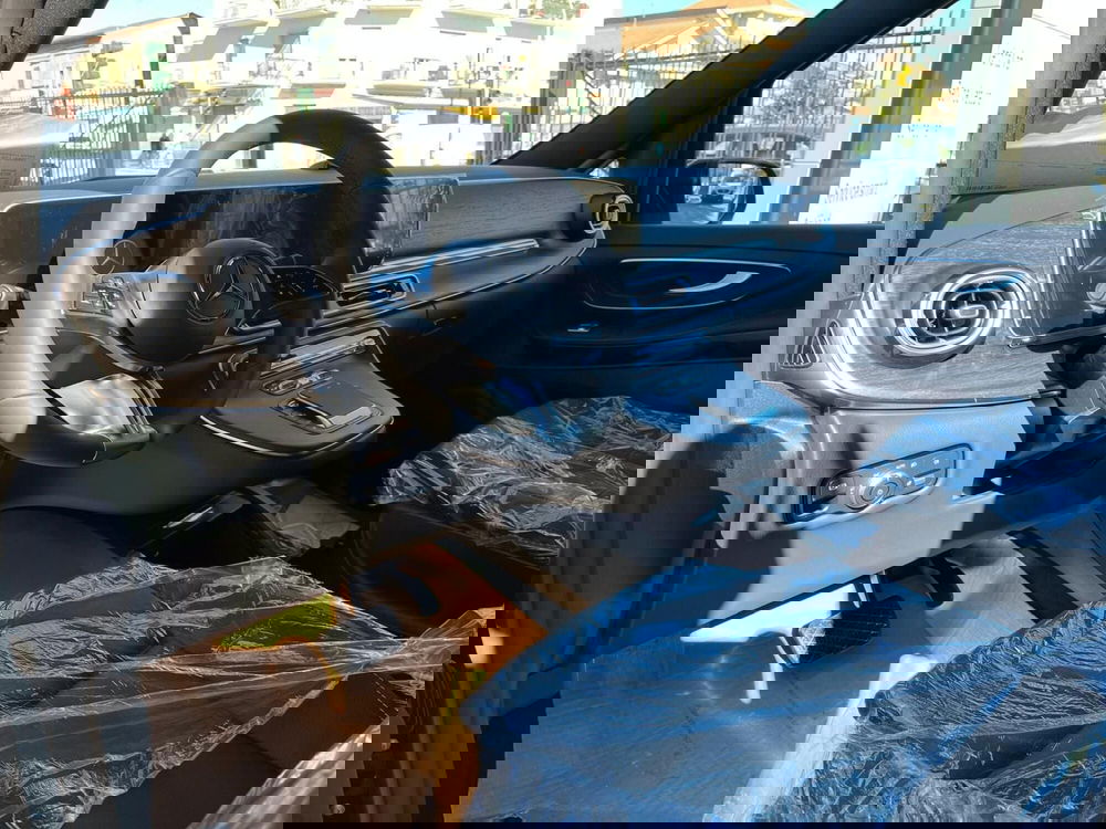 Mercedes-Benz Classe V nuova a Pescara (10)