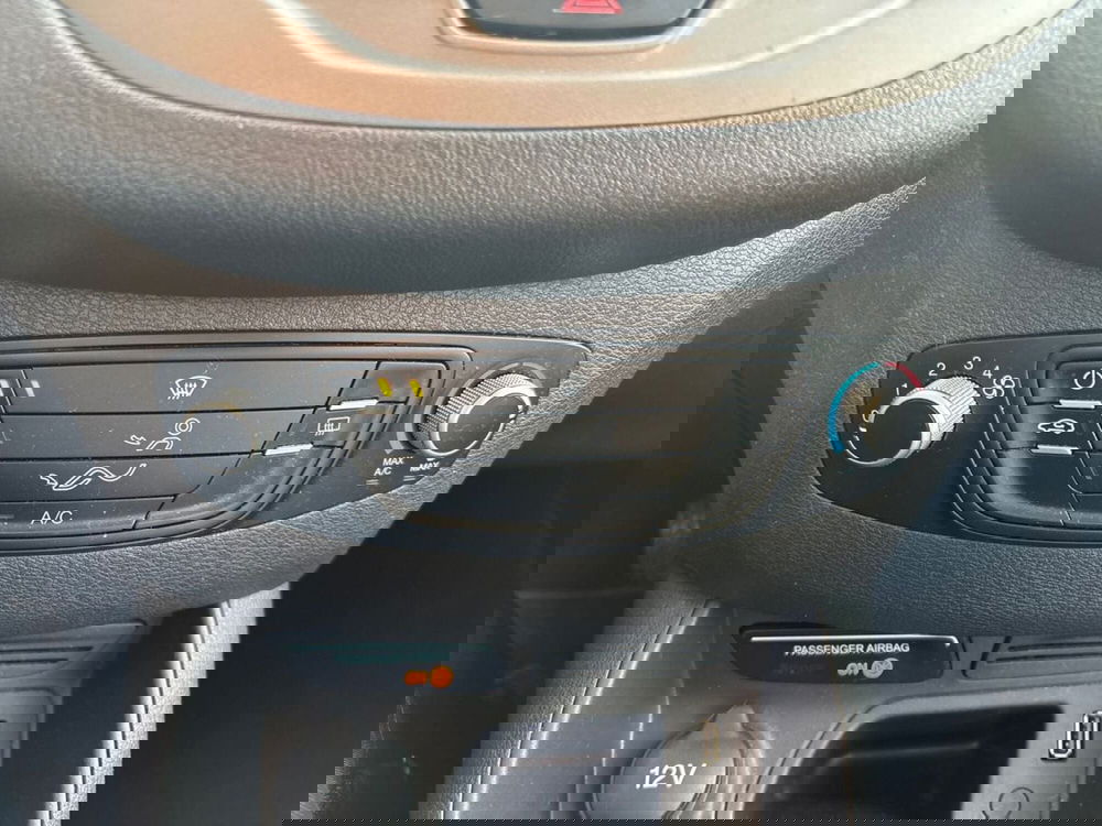 Ford Tourneo Courier usata a Pescara (14)