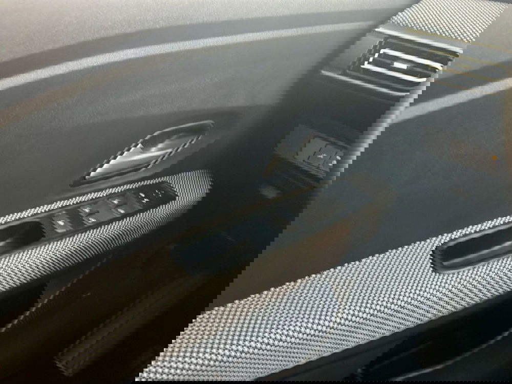 Dacia Jogger nuova a Roma (19)