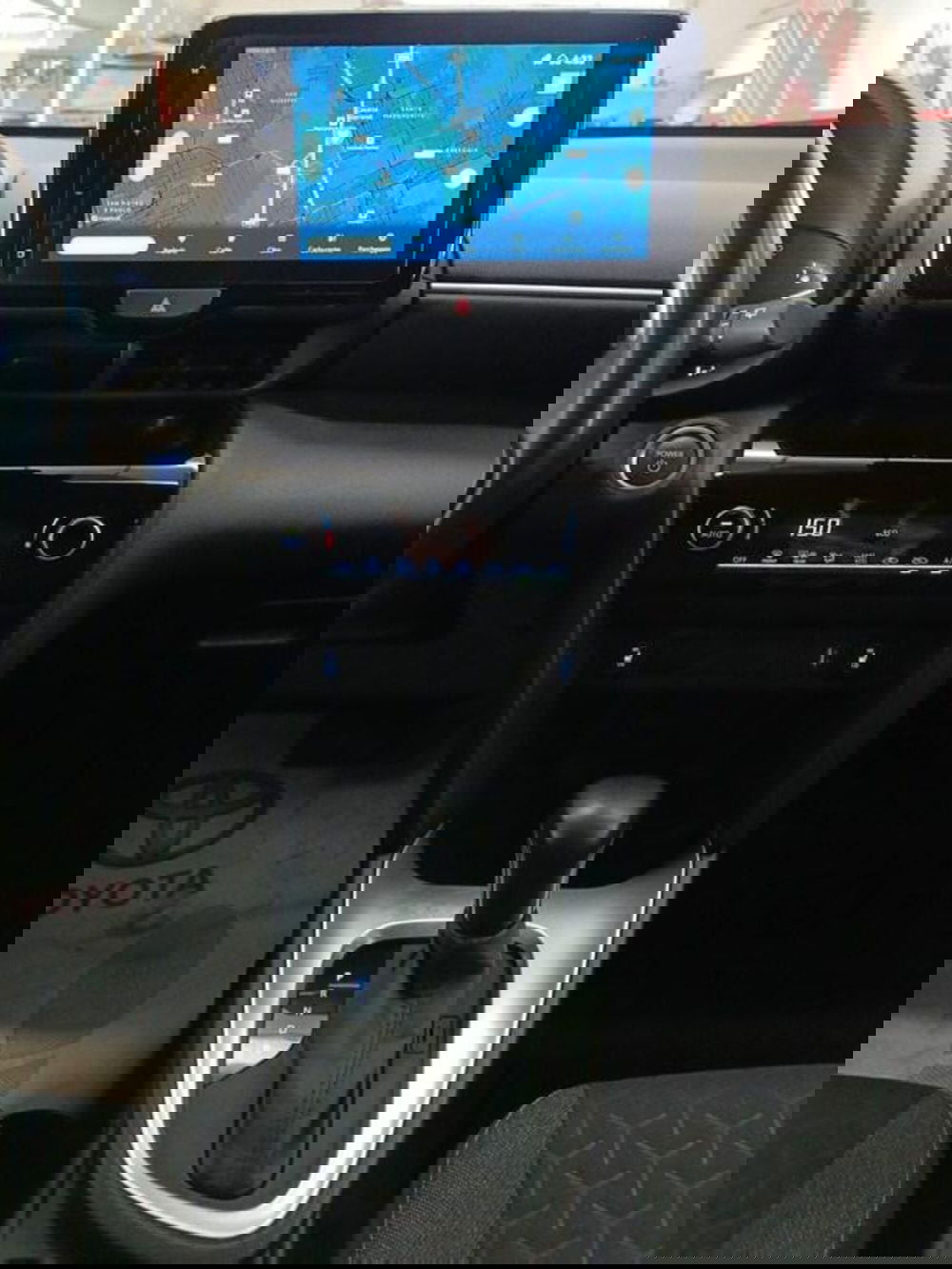 Toyota Yaris Cross usata a Monza e Brianza (13)