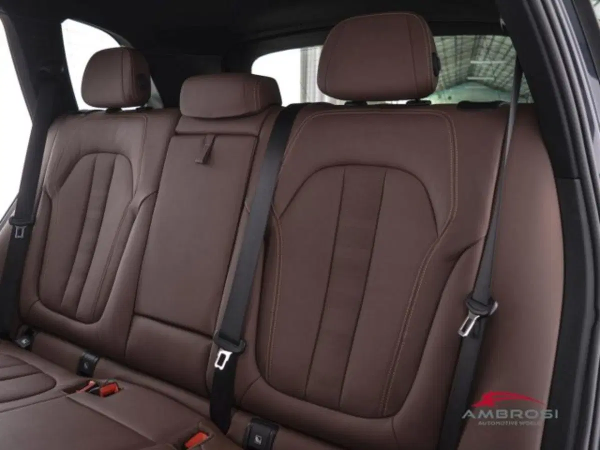 BMW X5 usata a Perugia (10)