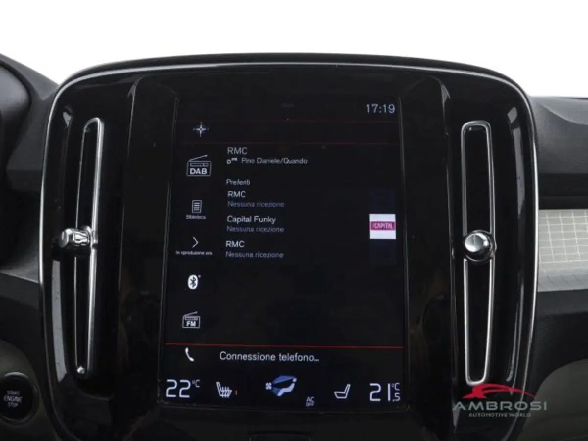 Volvo XC40 usata a Perugia (14)
