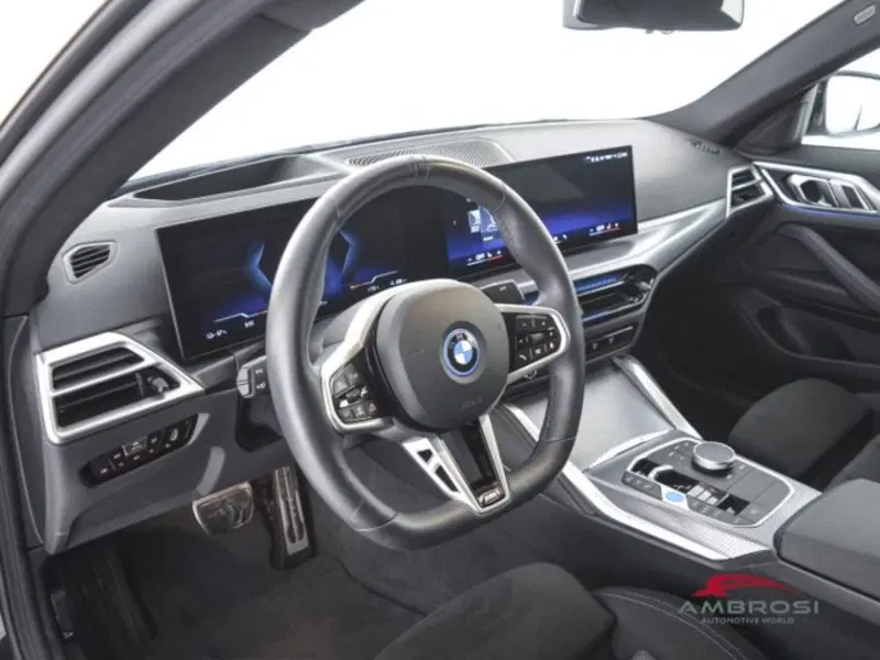 BMW i4 usata a Perugia (8)