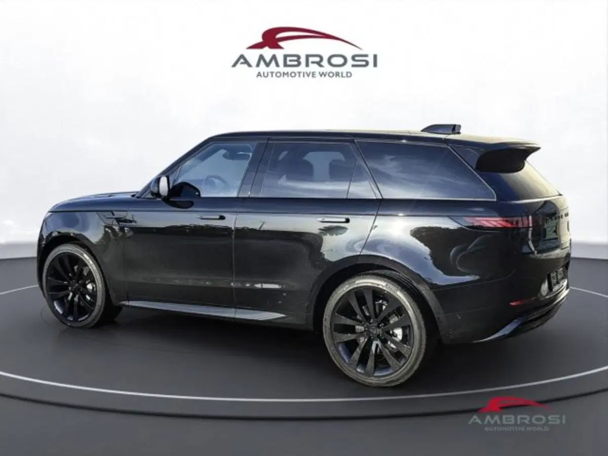 Land Rover Range Rover Sport nuova a Perugia (4)