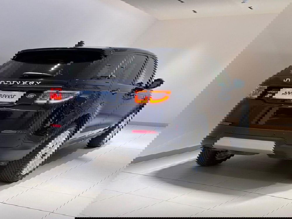 Land Rover Discovery Sport usata a Varese (2)