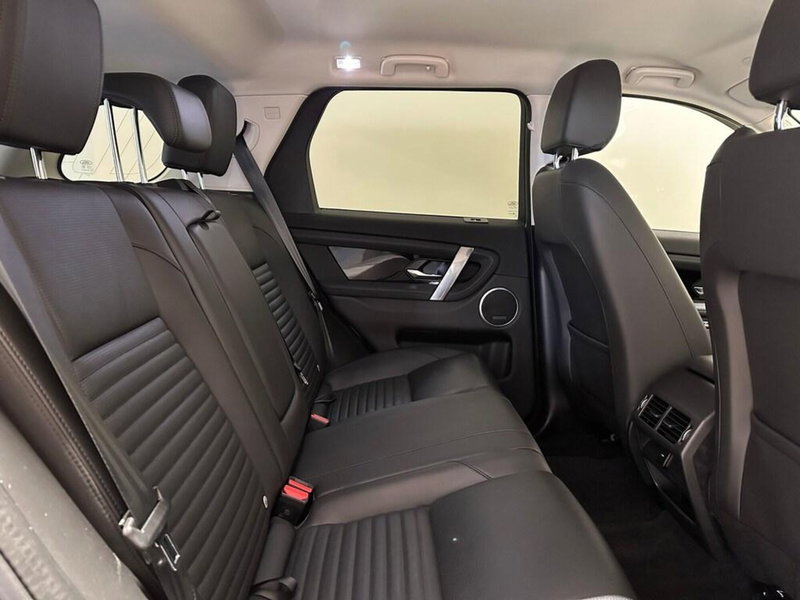 Land Rover Discovery Sport usata a Varese (5)