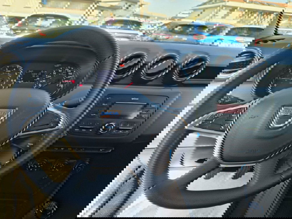 Dacia Duster usata a Firenze (9)