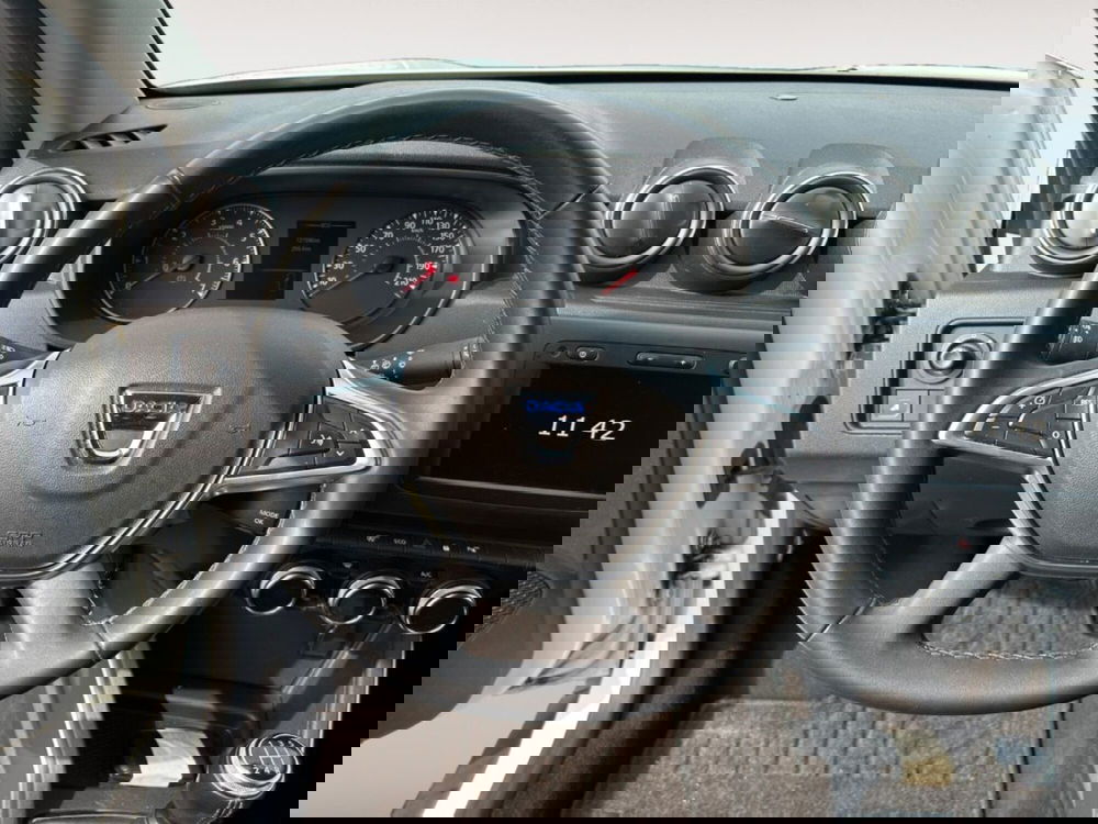 Dacia Duster usata a Verona (8)