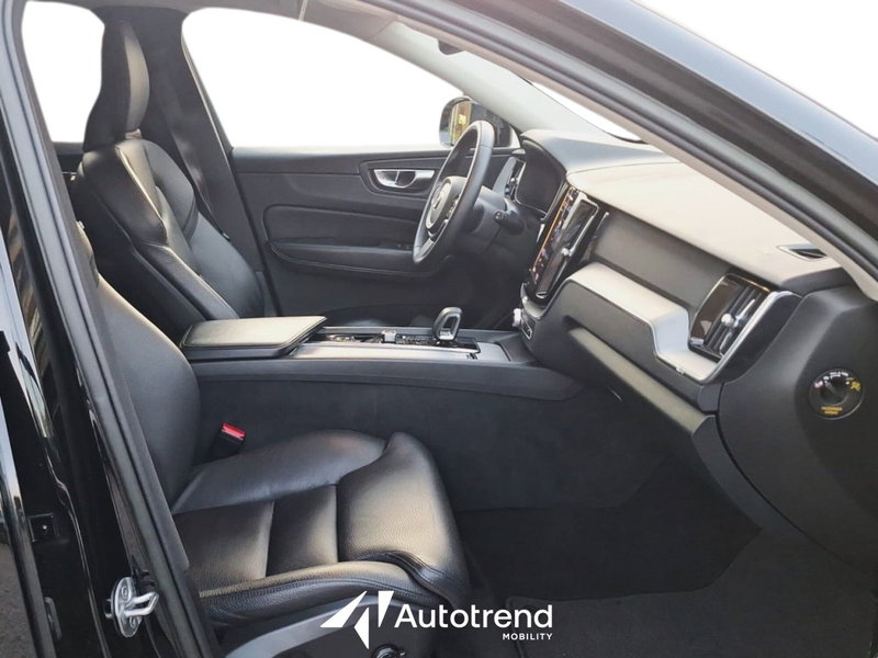 Volvo XC60 usata a Bari (6)