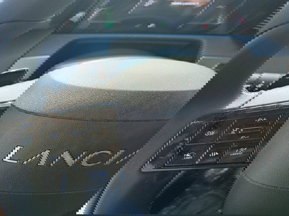 Lancia Ypsilon nuova a Alessandria (18)