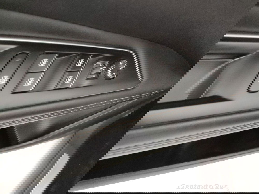 Peugeot 3008 usata a Caserta (17)