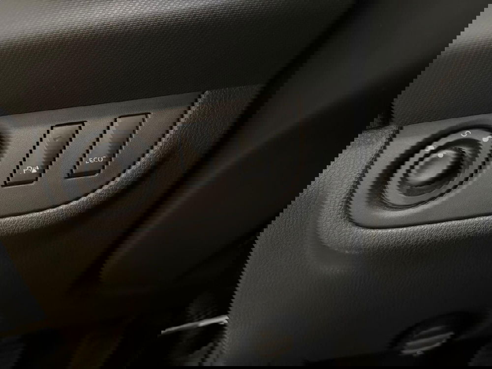 Dacia Sandero usata a Napoli (8)