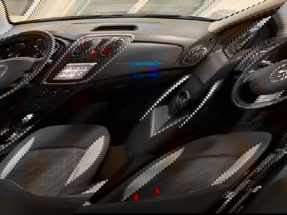 Dacia Sandero usata a Napoli (9)