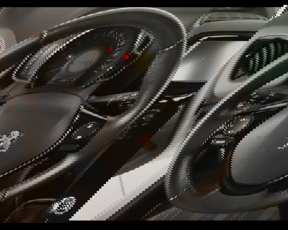 Peugeot 108 usata a Caserta (20)