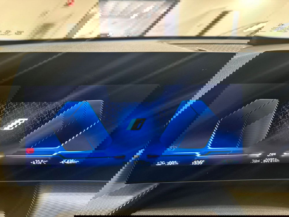 BMW iX1 usata a Cuneo (15)