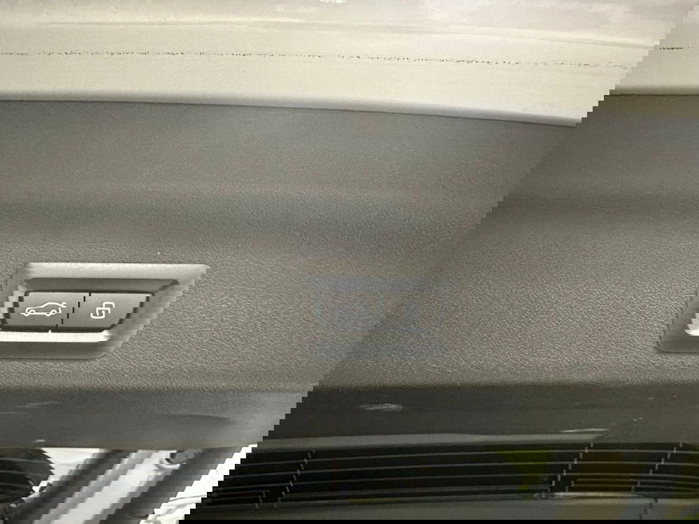 BMW iX1 usata a Cuneo (17)