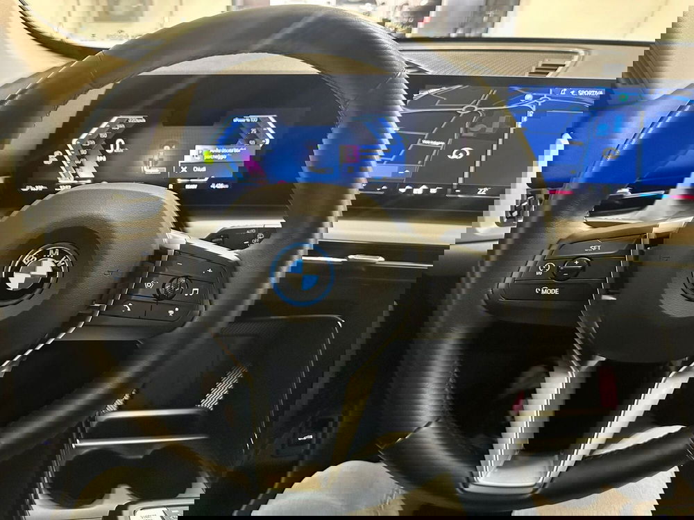 BMW iX1 usata a Cuneo (9)