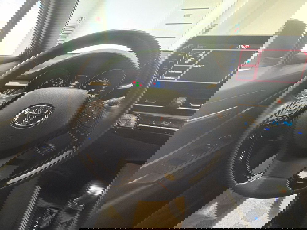 Toyota Toyota C-HR usata a Catania (11)