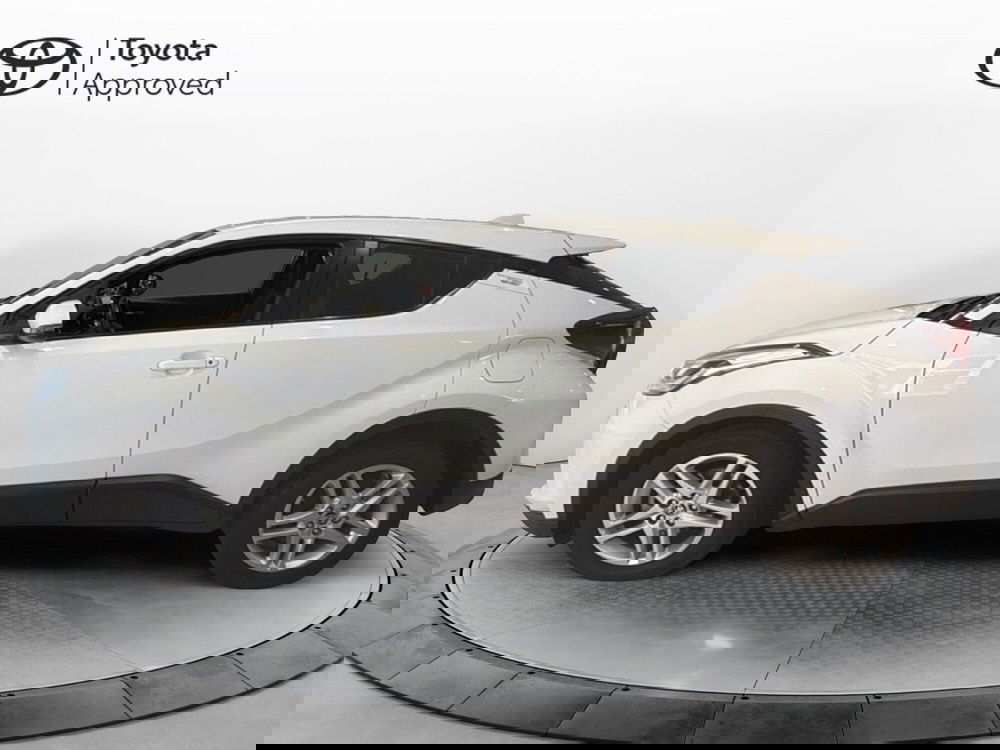 Toyota Toyota C-HR usata a Catania (3)