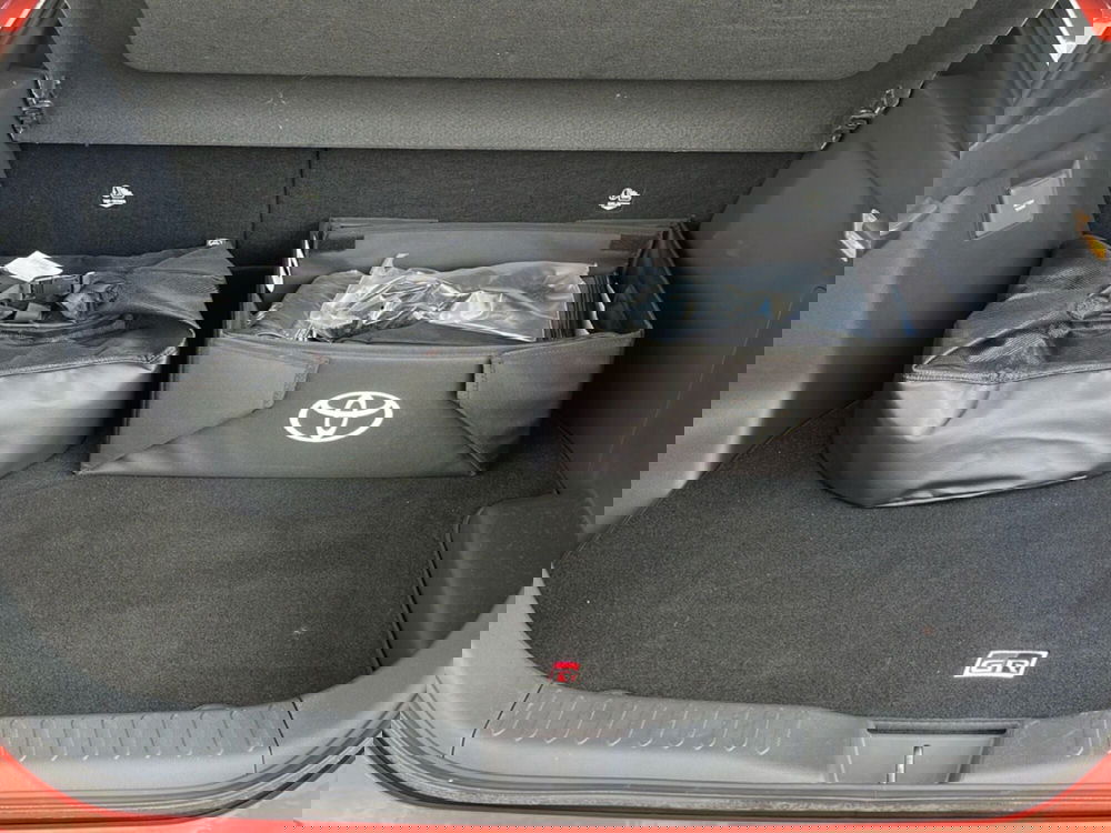 Toyota Toyota C-HR usata a Ragusa (6)