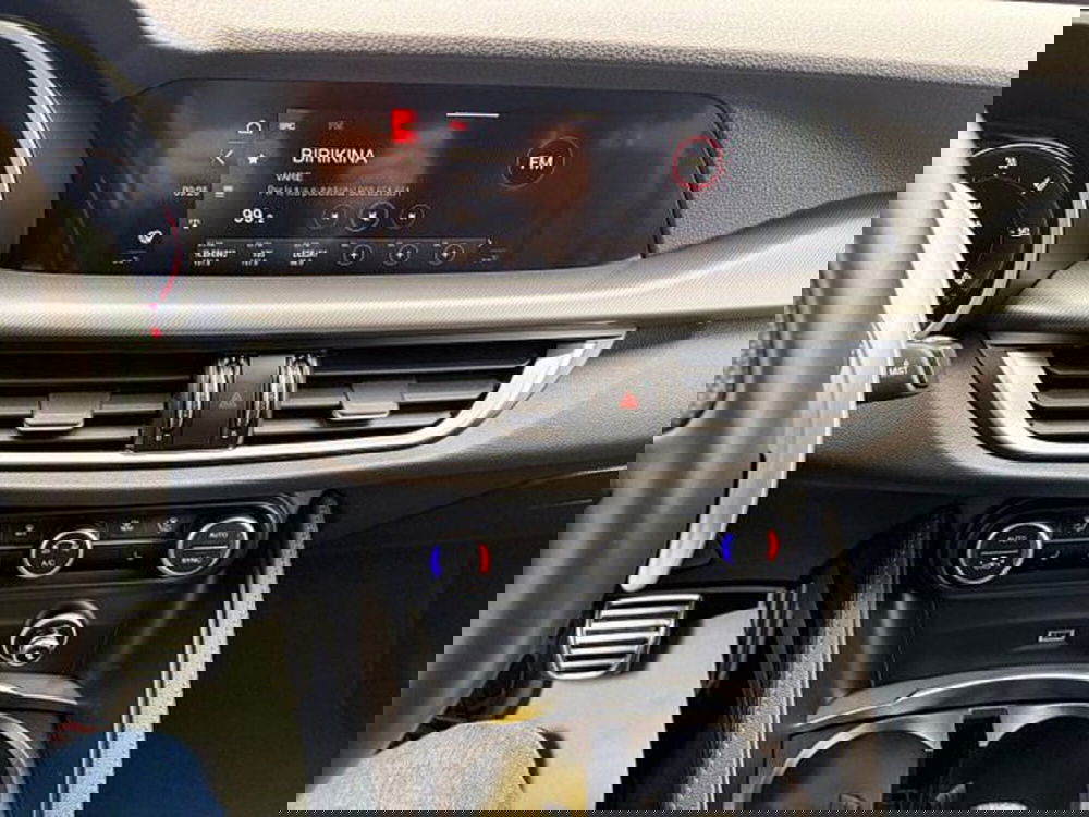 Alfa Romeo Stelvio usata a Ravenna (13)