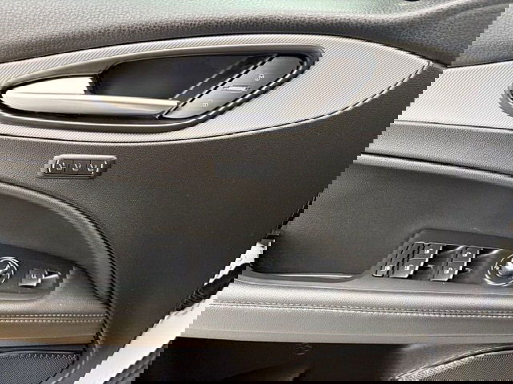 Alfa Romeo Stelvio usata a Ravenna (15)