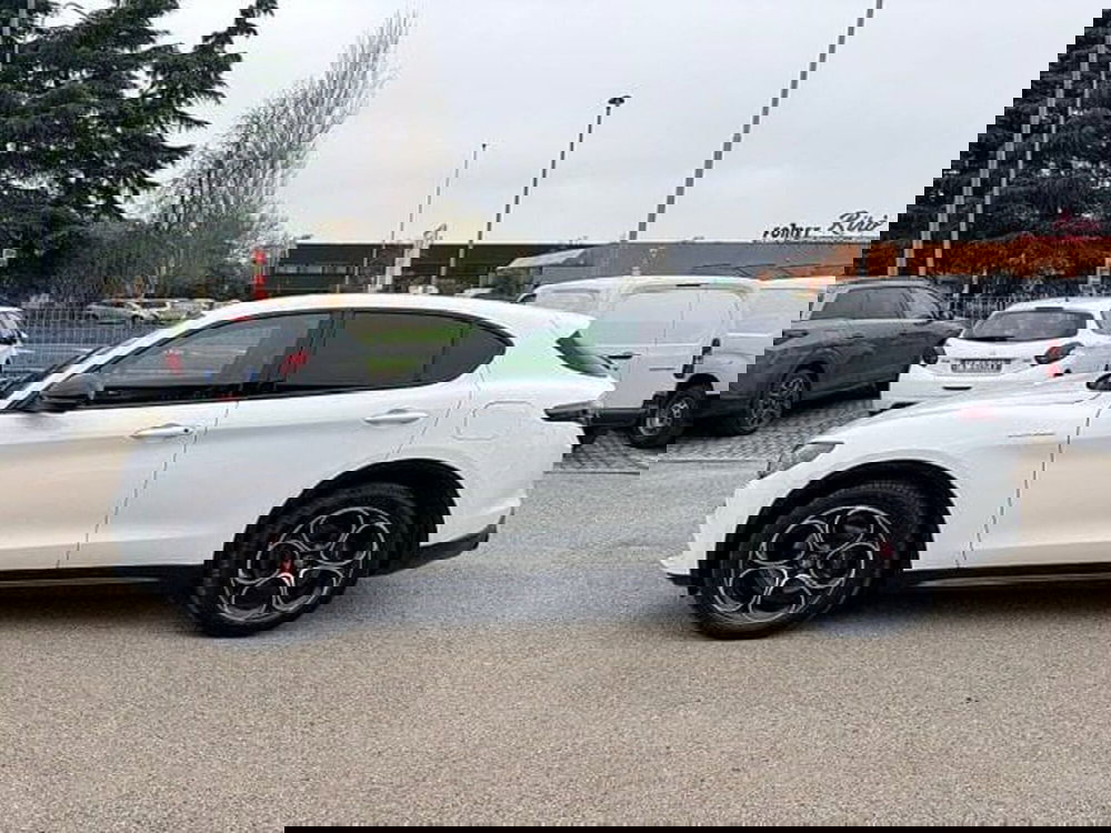 Alfa Romeo Stelvio usata a Ravenna (5)