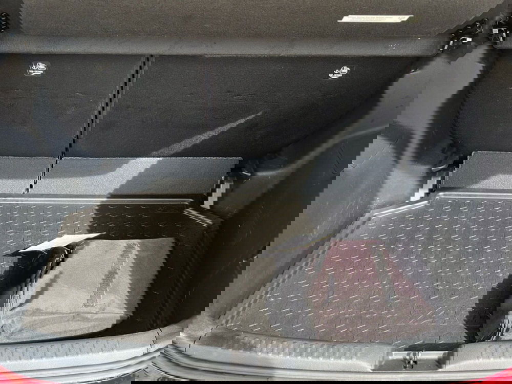 Toyota Yaris usata a Ragusa (7)