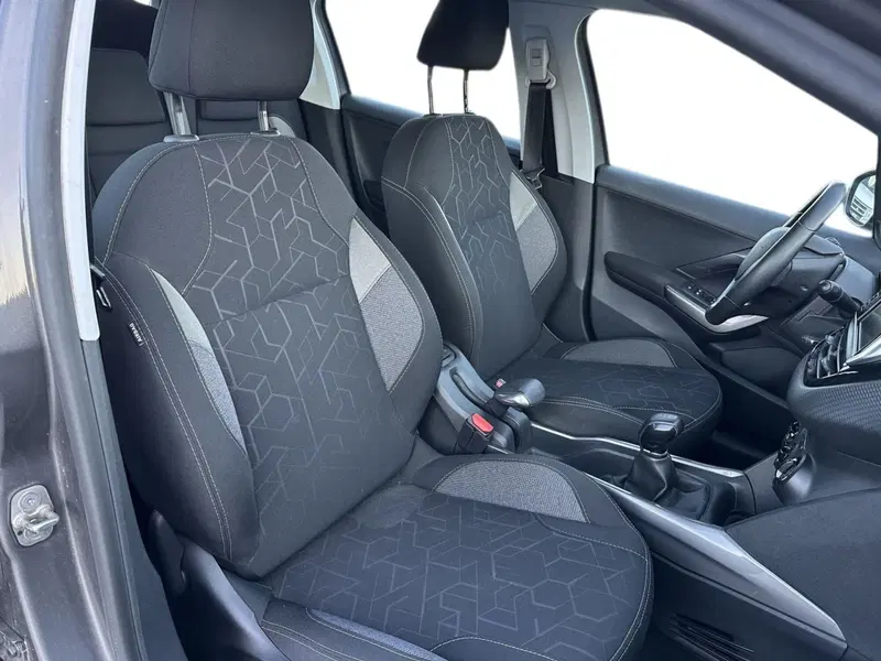 Peugeot 2008 usata a Pistoia (9)