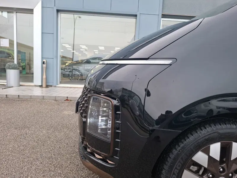Hyundai Staria usata a Macerata (11)