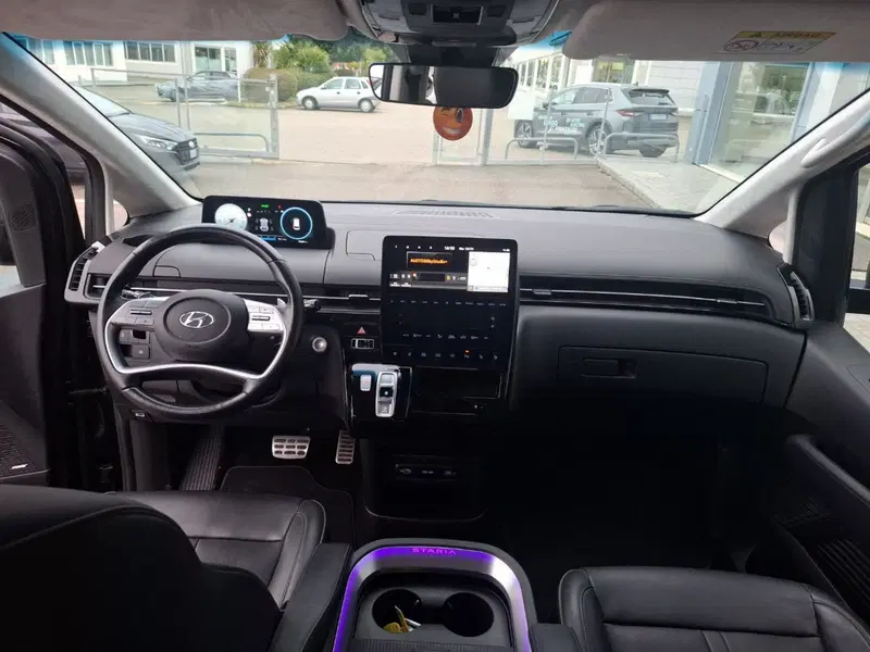 Hyundai Staria usata a Macerata (16)
