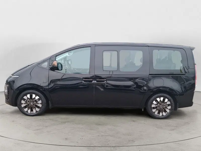 Hyundai Staria usata a Macerata (2)