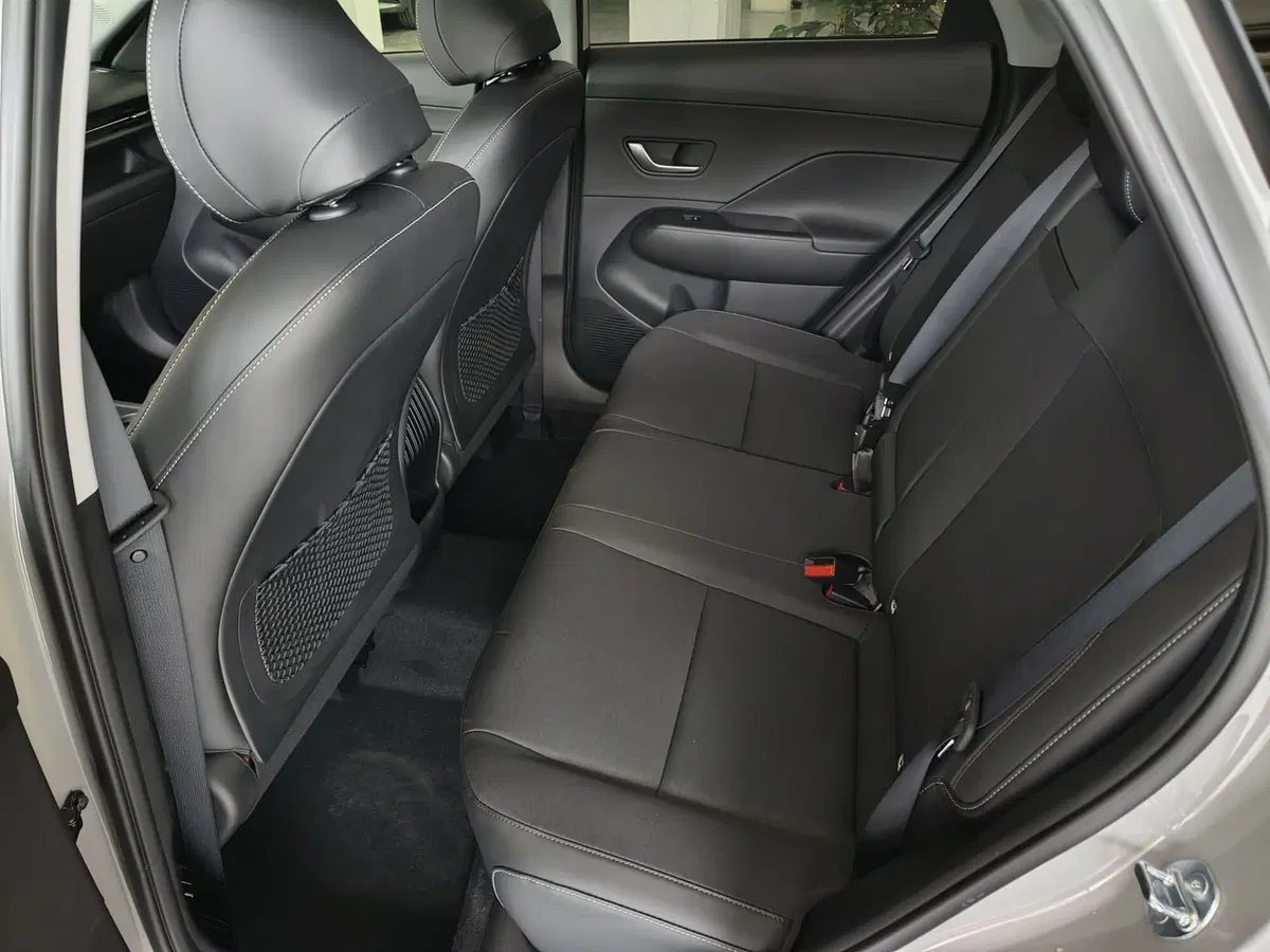 Hyundai Kona nuova a Macerata (12)