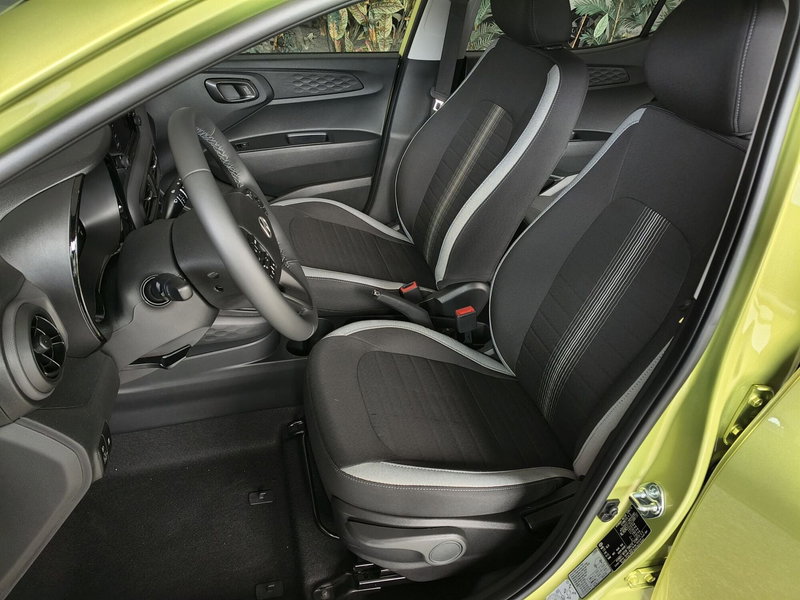 Hyundai i10 nuova a Macerata (12)