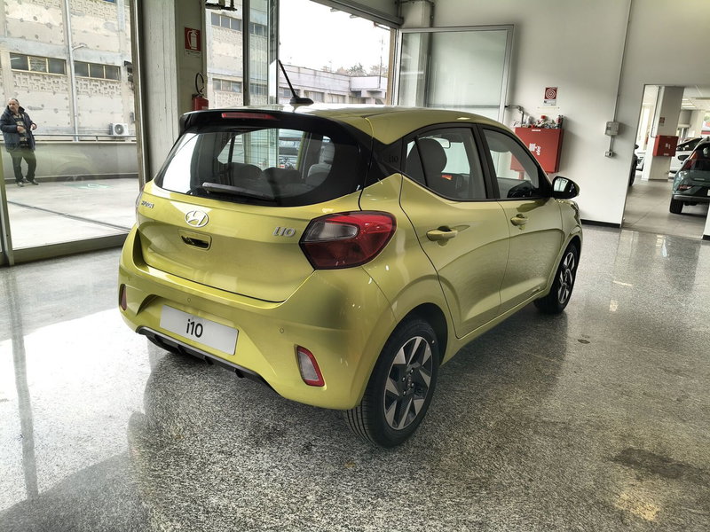 Hyundai i10 nuova a Macerata (4)