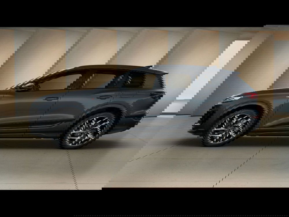 Audi Q6 Sportback nuova a Livorno (2)