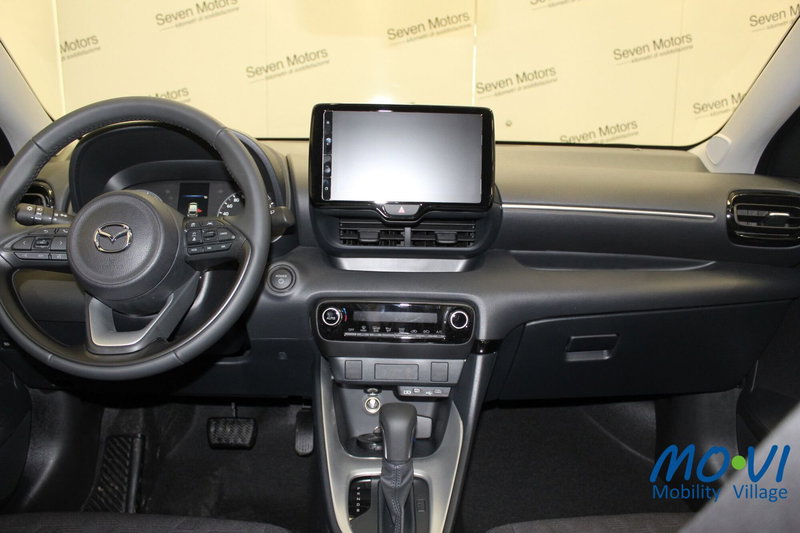 Mazda Mazda2 Hybrid nuova a Torino (10)