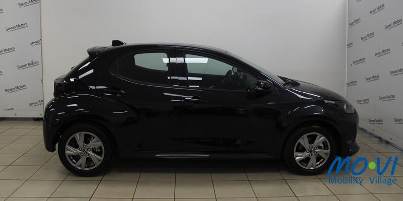 Mazda Mazda2 Hybrid nuova a Torino (5)