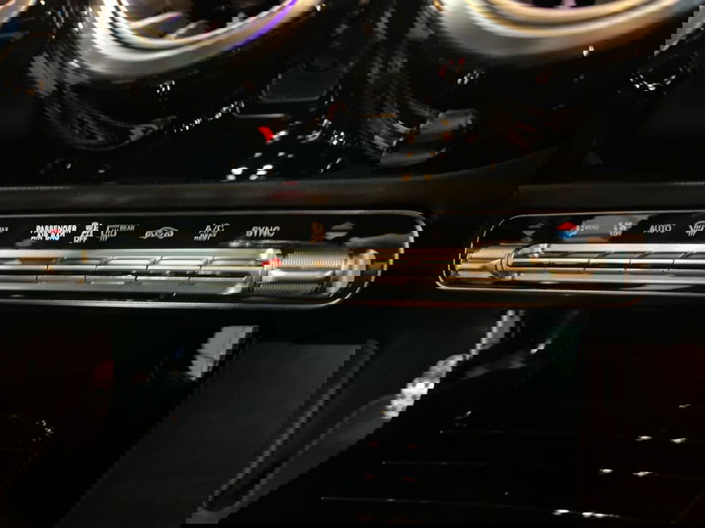 Mercedes-Benz CLA Shooting Brake usata a Bari (14)