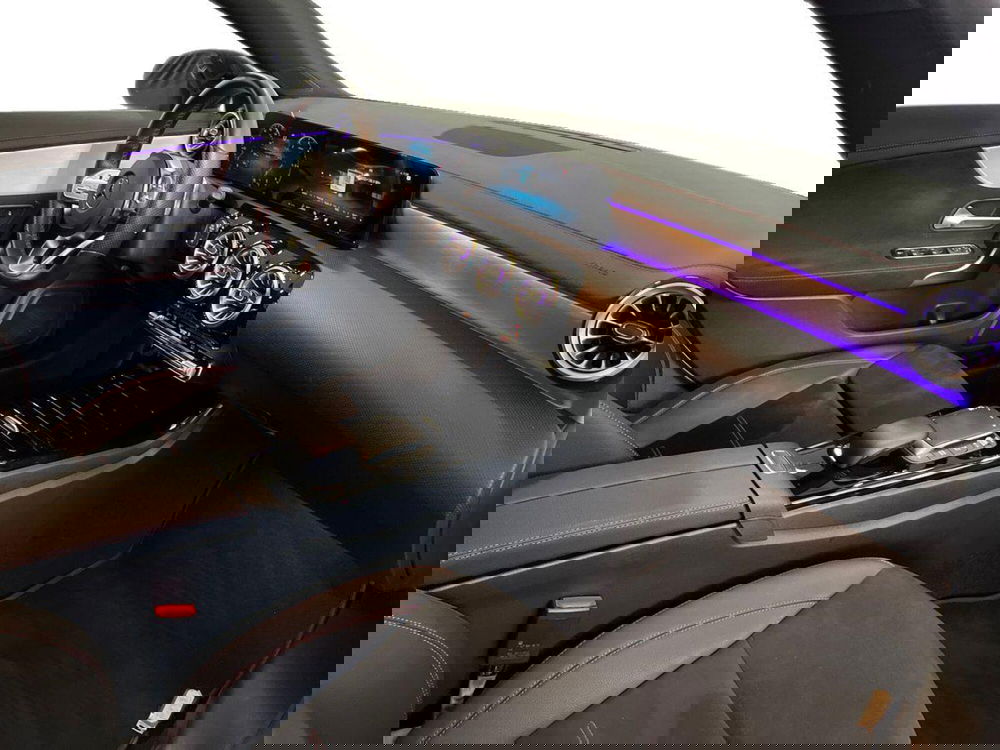 Mercedes-Benz CLA Shooting Brake usata a Bari (15)