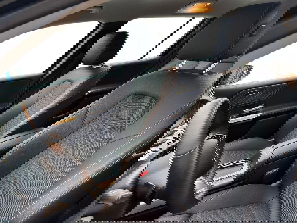 Mercedes-Benz GLB usata a Pescara (11)