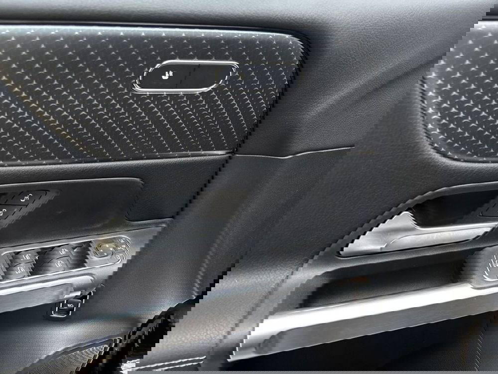 Mercedes-Benz GLB usata a Pescara (12)