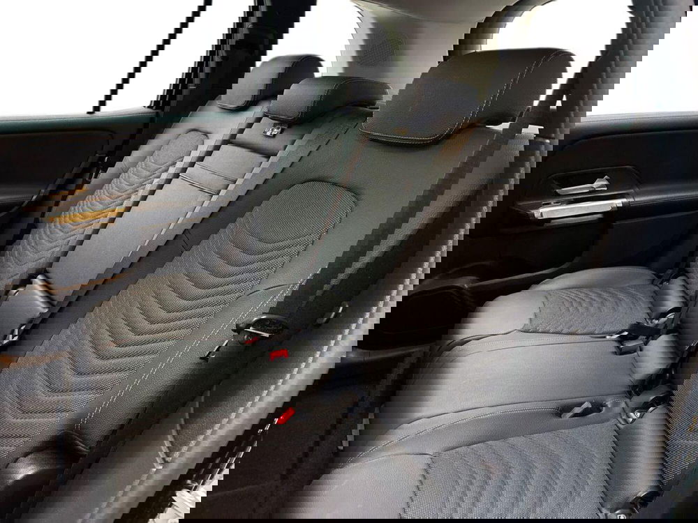 Mercedes-Benz GLB usata a Pescara (13)